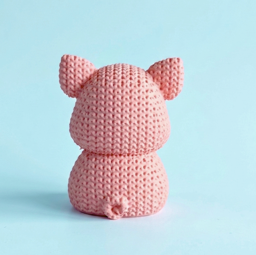 3D Printed Desk Buddy | Knitted Pig