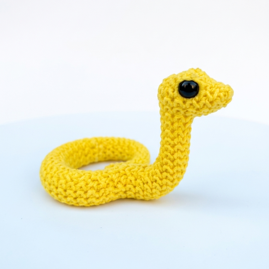 3D Printed Desk Buddy | Cute Knitted Snake